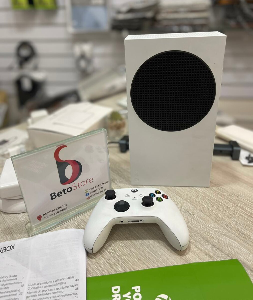 Xbox Séries S quasi neuf + carton 📦 