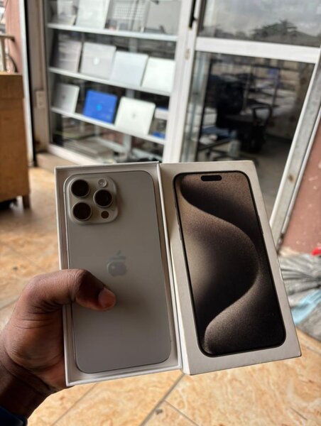 iPhone 15 Pro Max