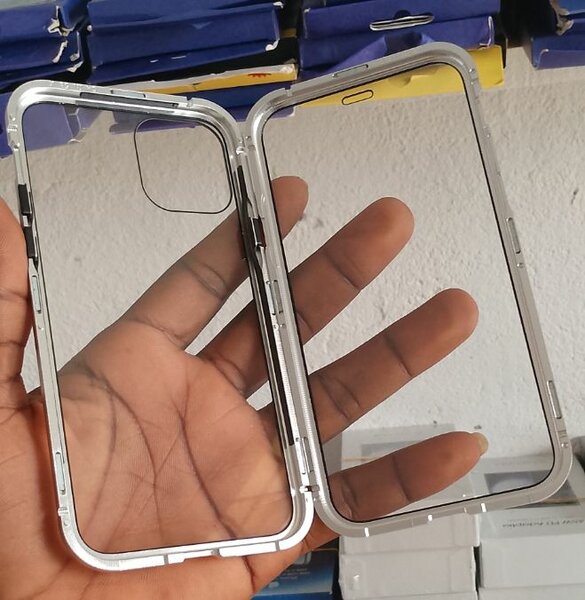 Coque magnétique double vitrage