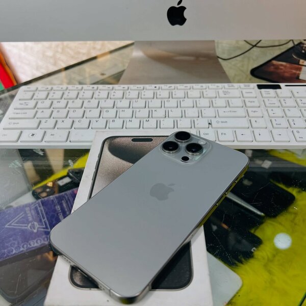 iPhone 15 Pro Max