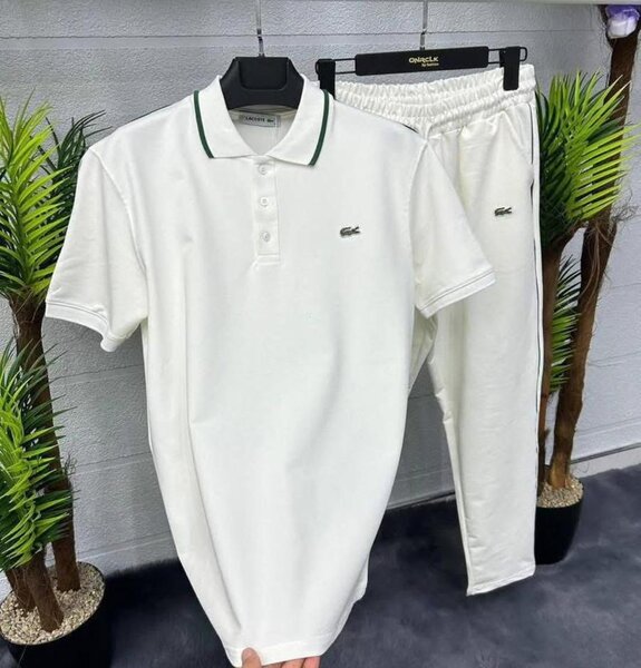 Ensemble polo et pantalon blanc