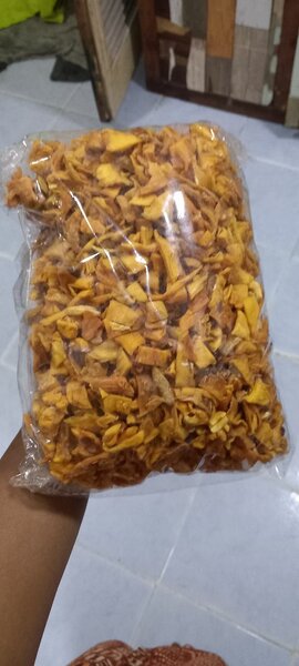 Morceaux de mangue séchée