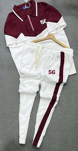 Ensemble de sport moderne