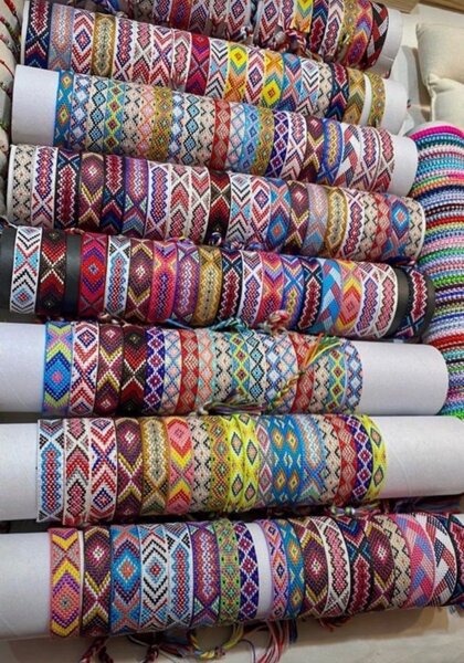 Bracelets colorés tissés main