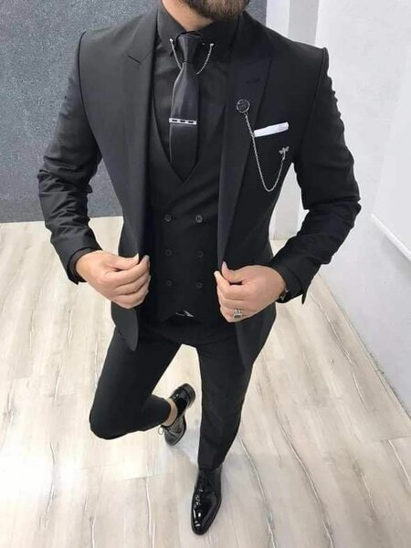 Costume élégant pour hommes