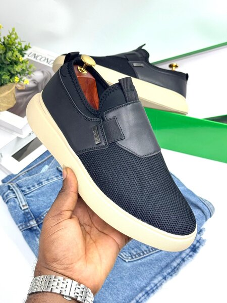 LEVIS BLACK