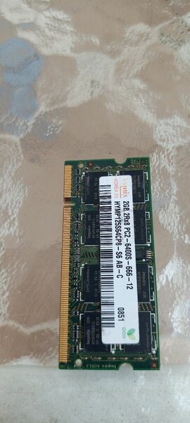 2  ram 1GB et 2 ram GB pc2 12