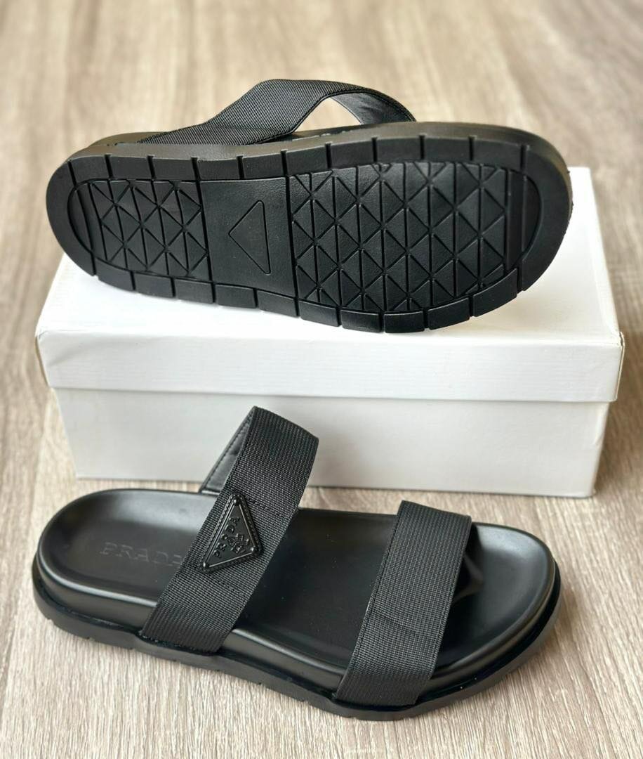 Sandales élégantes en cuir noir