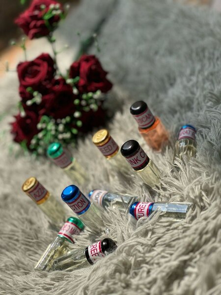 Perfume oil