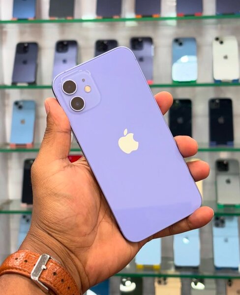 iPhone 12