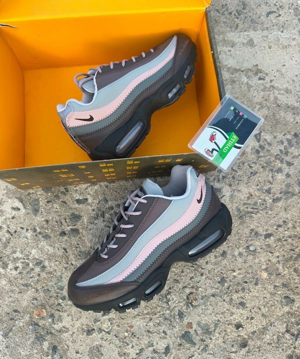 NIKE AIR CLASSIC