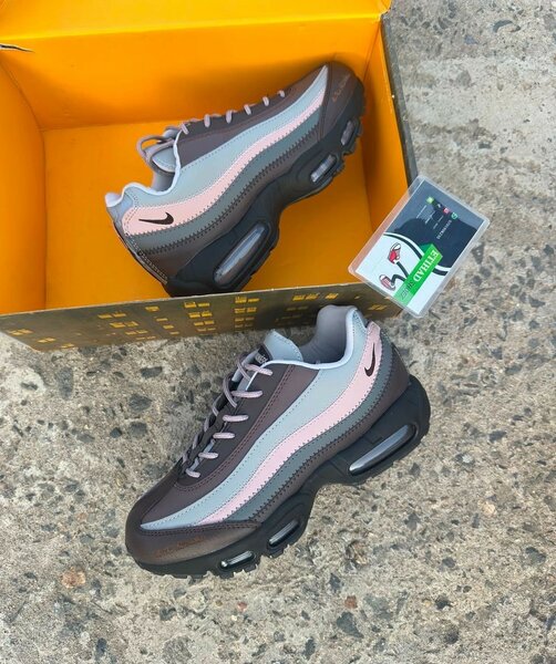 NIKE AIR CLASSIC