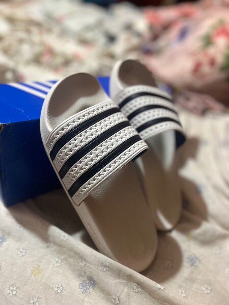 Claquettes confortables Adidas