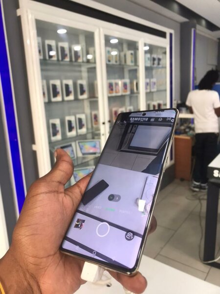 Infinix note 40 pro