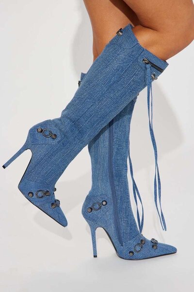 Fashion nova boots