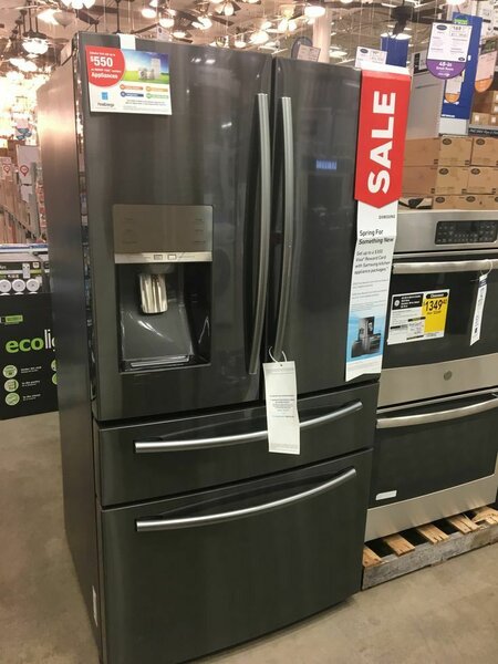 DOUBLE DOOR REFRIGERATOR
