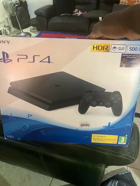 PS4 importer depuis la France  que jai reçu hier