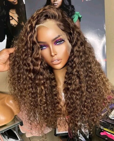 Curly wig