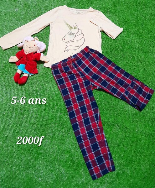 Costume pour une fille de 5-6 ans