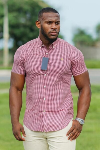 Chemise à carreaux élégante