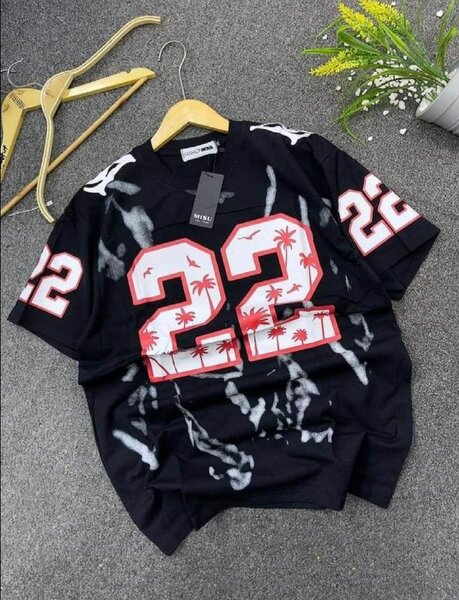 Quality Men's top