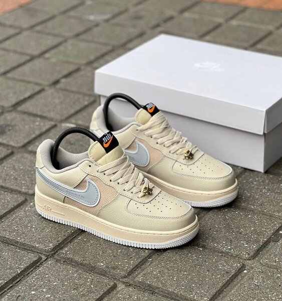 NIKE AIRFORCE