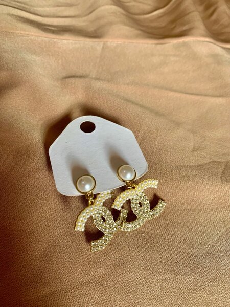 Fashion earrings