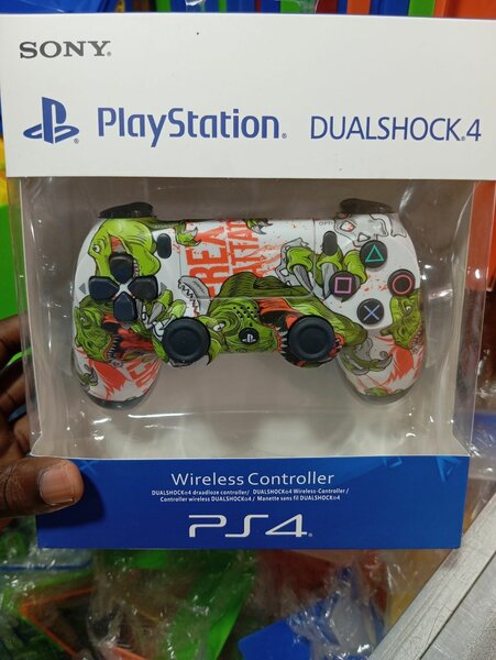 Manette PES 4