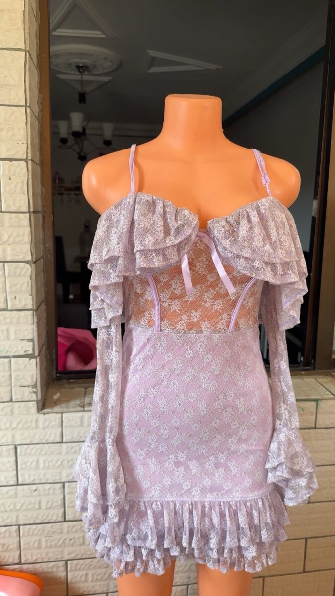 Robe élégante asymétrique