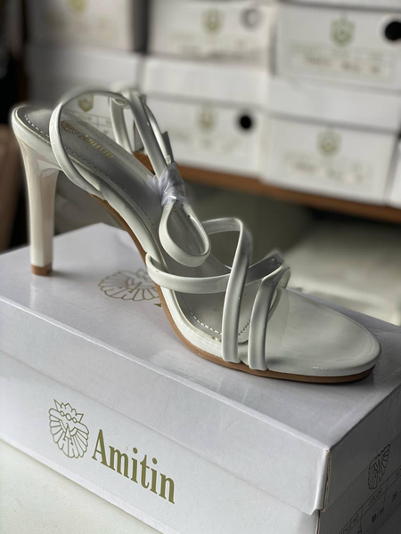 Ladies classy heels 