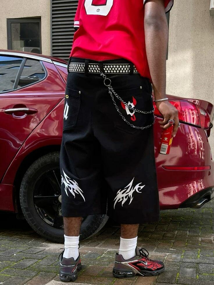 Short en jean noir avec imprimé flamme