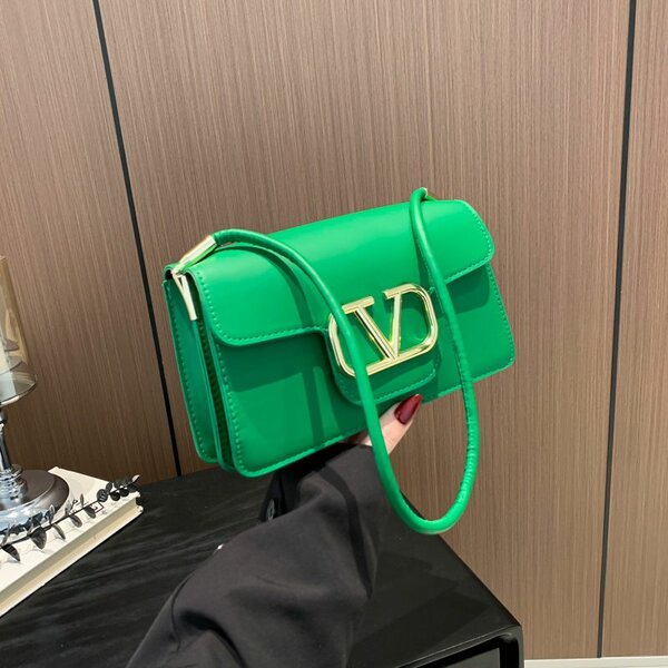 Hand bag