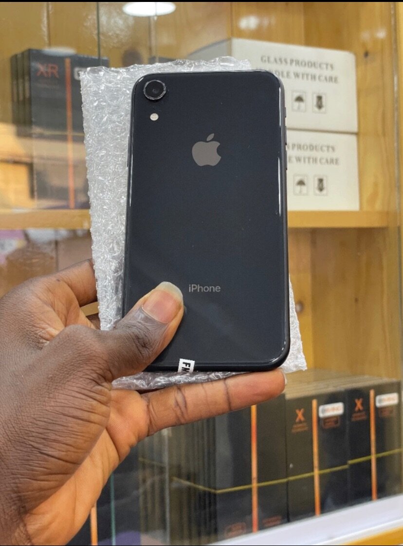 iPhone XR 64gig