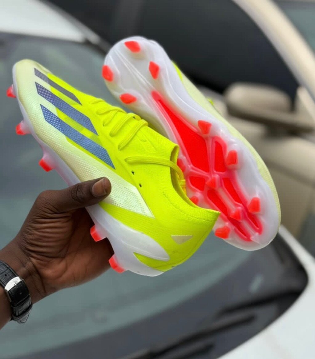 Chic paire de foot