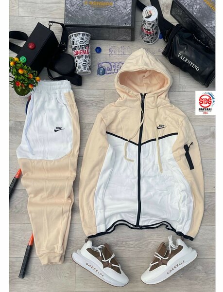 Ensemble de survêtement Nike