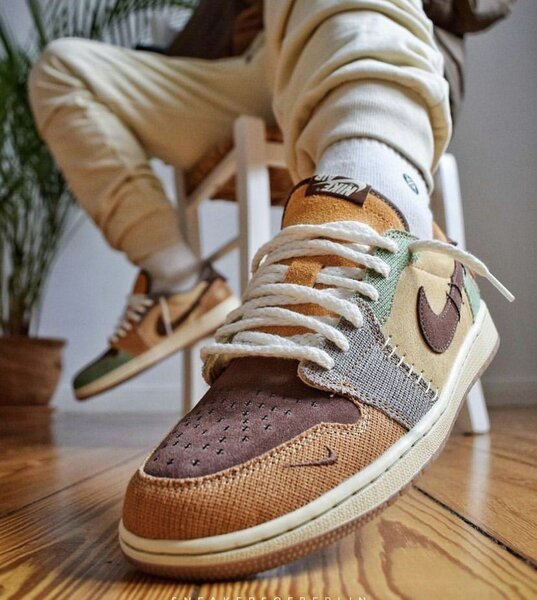 Nike Sneakers