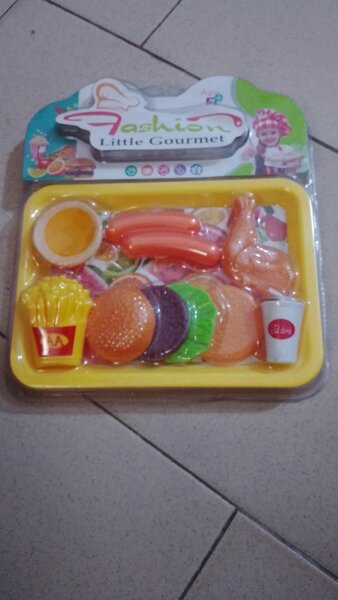Jeu d'aliments pour enfants