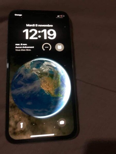 iPhone X