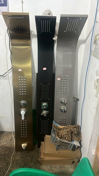 Panel shower