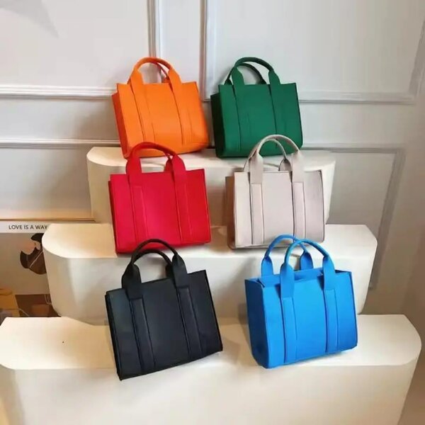 Sac à main coloré élégant