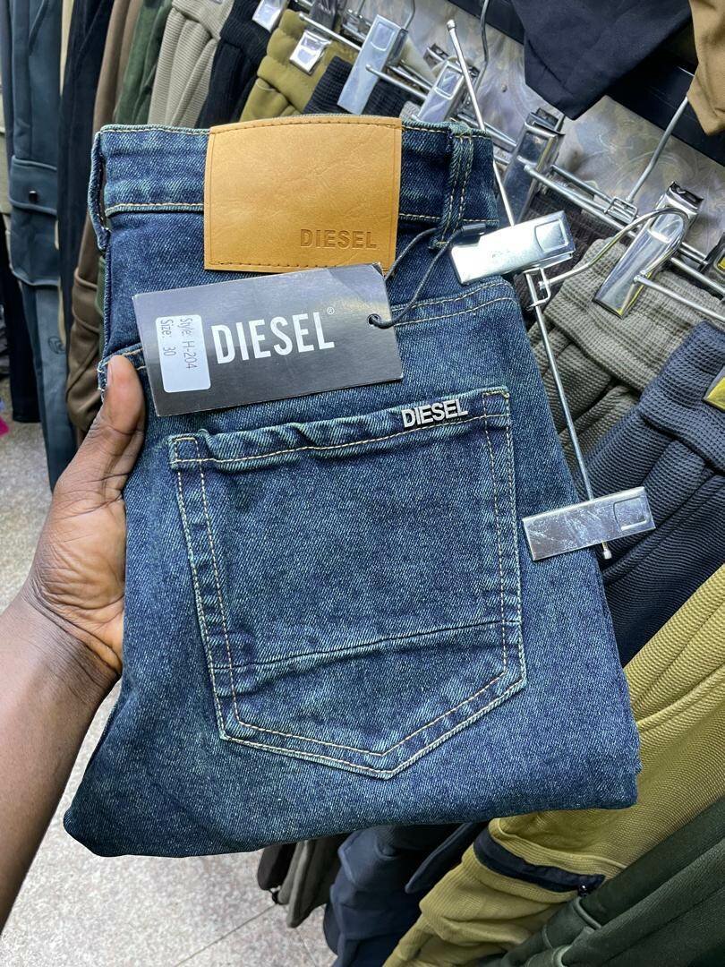 Plain Jean's