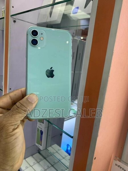 iPhone 11 64 GB