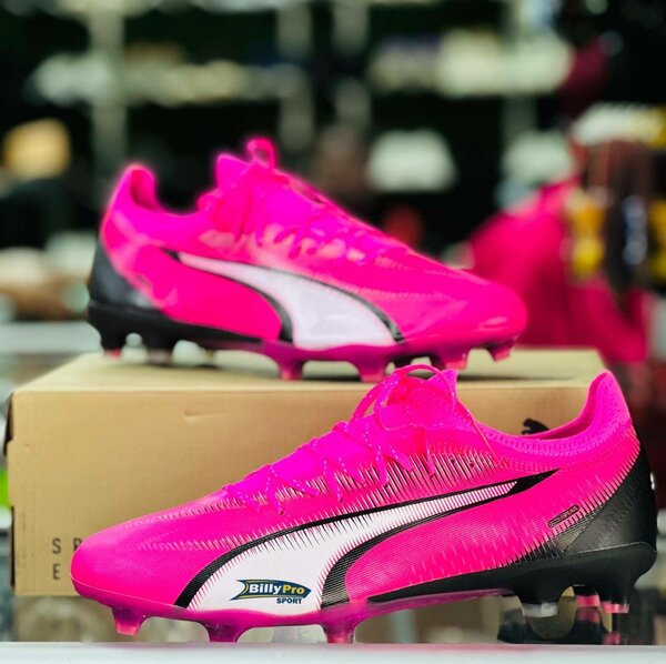Soccer boots