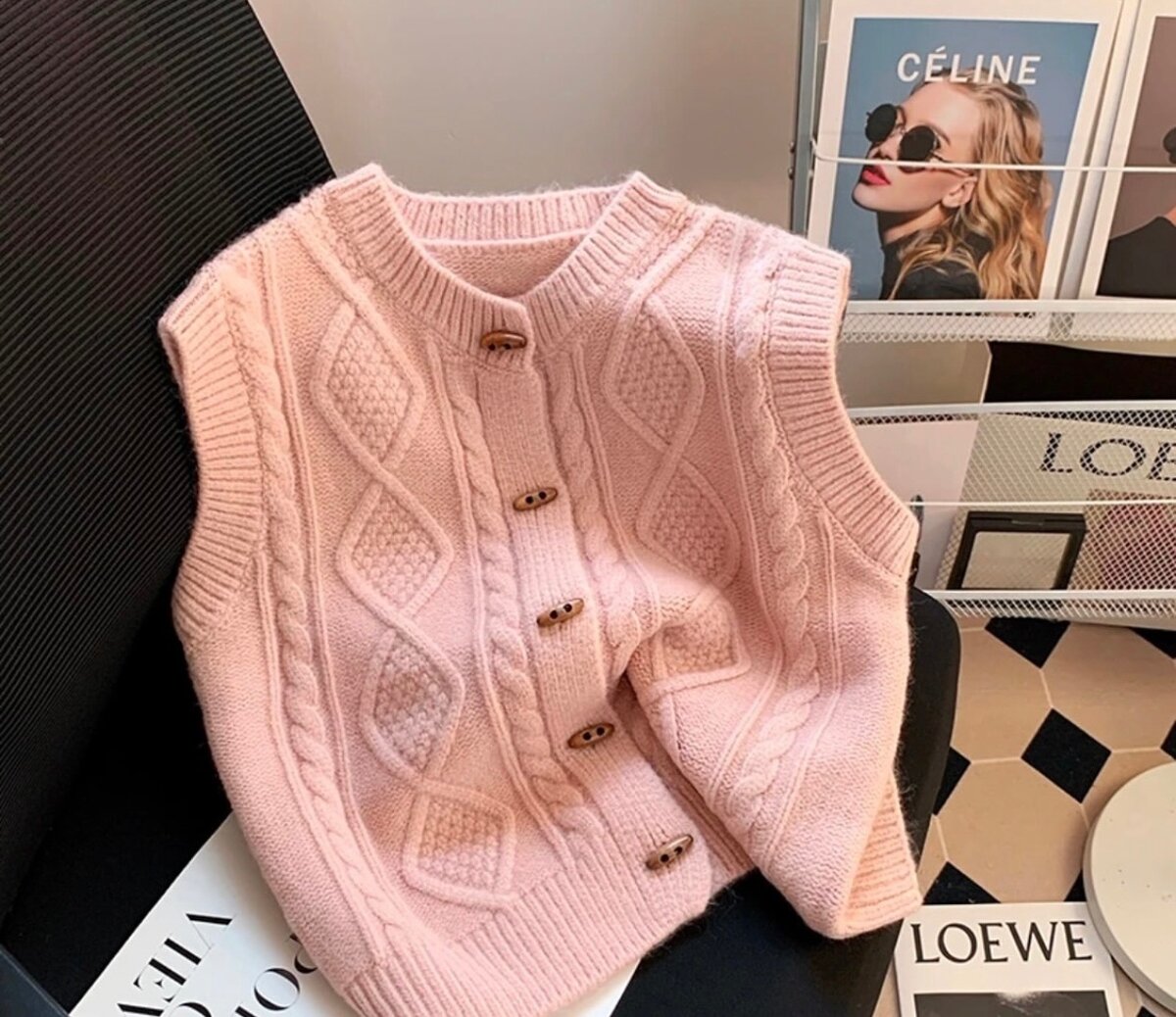 Sweater vest