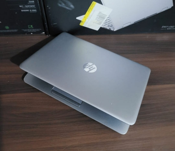 Hp laptop Available 8gb