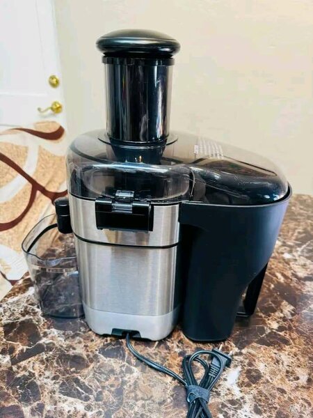 JUICE EXTRACTOR