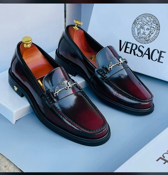 Men classic shoes