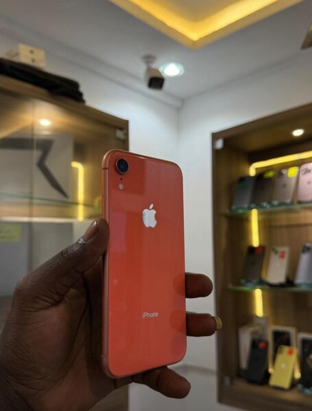 iPhone XR