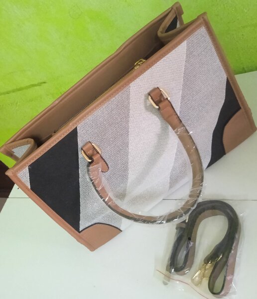 Ladies bag
