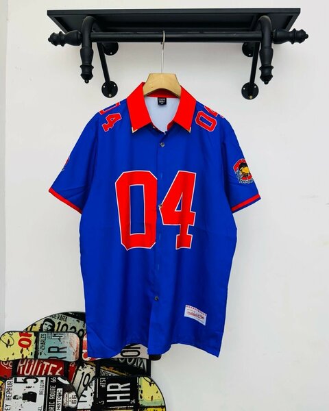 VARSITY T-SHIRT
